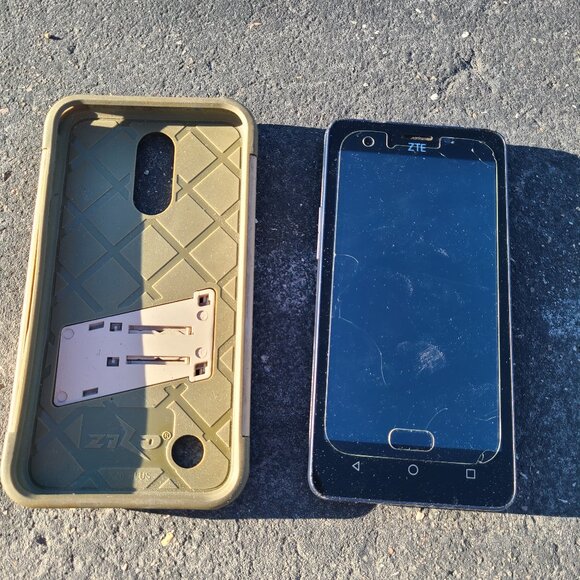 Cricket Wireless ZTE Z832 Sonata 3 Smartphone - Black - Picture 6 of 16